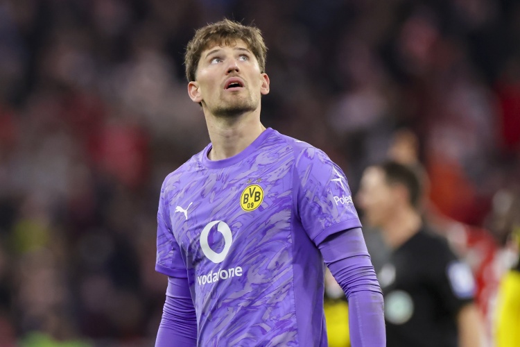 总决赛直播-背伤+感冒！德天空：科贝尔通过多特体能测试，获准出战法兰克福