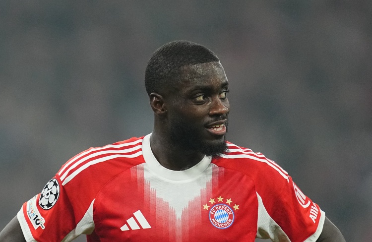 世界赛官网-埃贝尔：我们正与于帕梅卡诺商谈续约，有消息会及时宣布